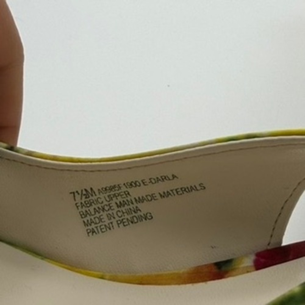 Etienne Aigner Darla Slingback Heels Womens 7.5M Floral Peep Toe Bow Good Green - Picture 6 of 7